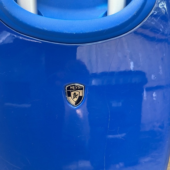 Heys Kids Superheros Rolling Luggage. Excellent Condition. - Picture 7 of 16